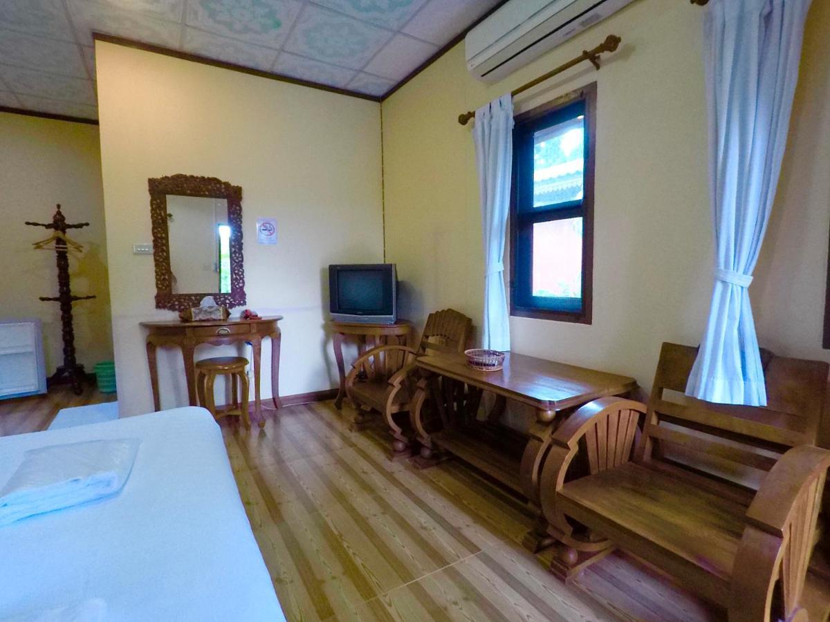 Chiangsan Goldenland Resort Chiang Saen Exteriör bild