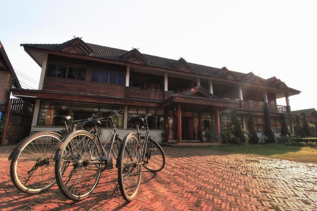 Chiangsan Goldenland Resort Chiang Saen Exteriör bild
